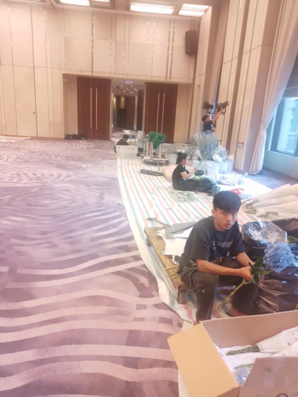 Quy trình thi công backdrop khai trương tại An Phong