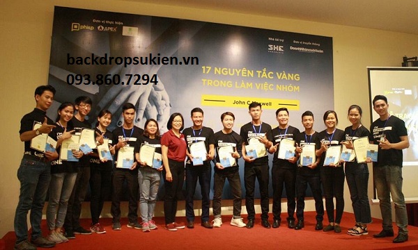 buc-san-khau-trao-giai buc san khau trong buoi le trao giai